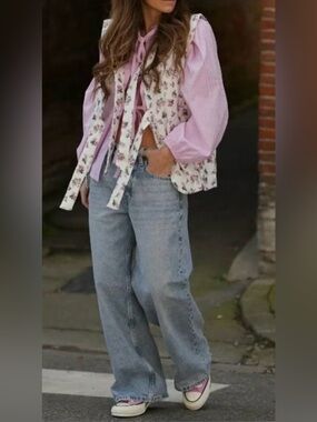Quilted Floral Vest - Pink and White Pattern